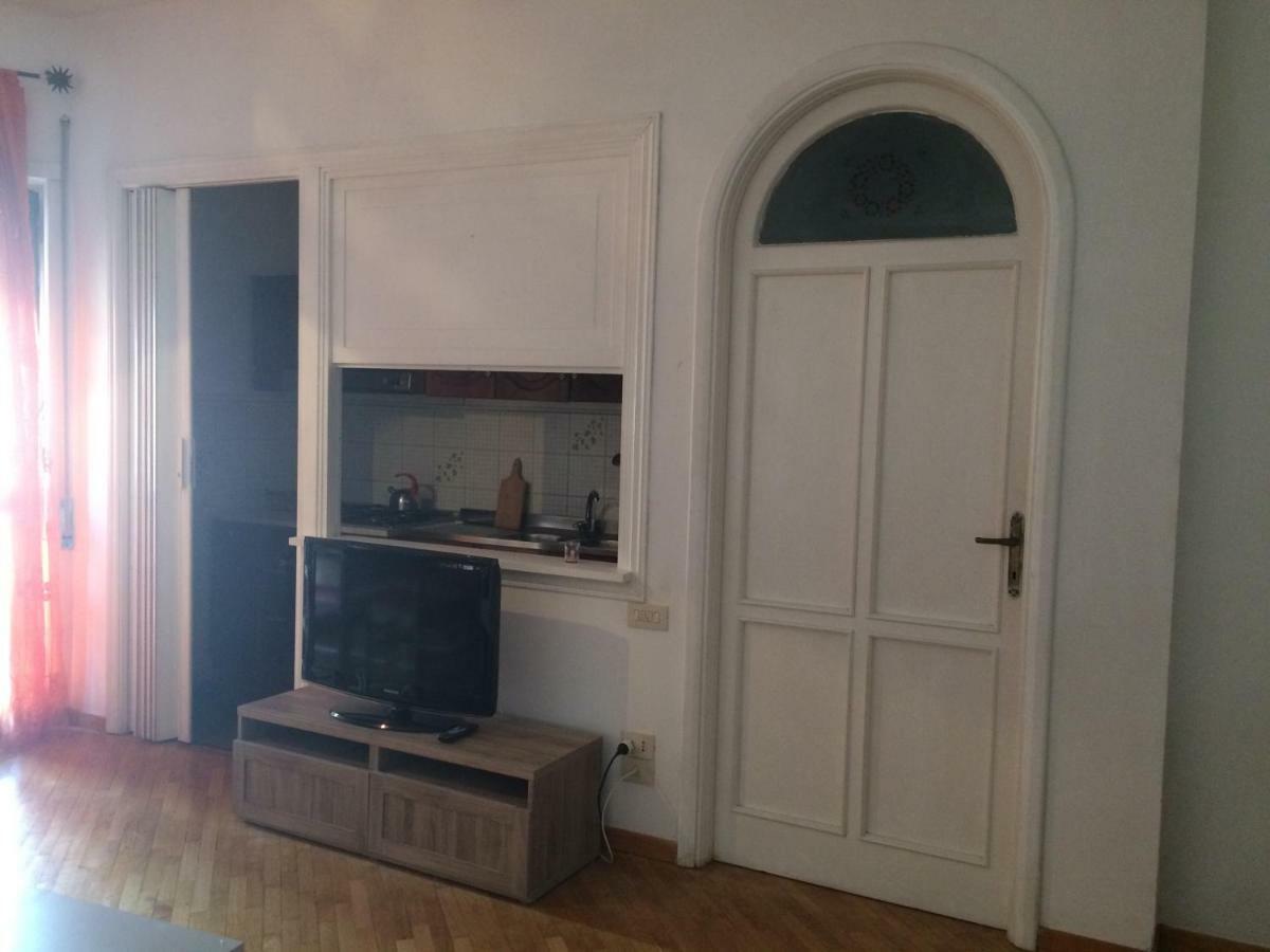 דירות לידו די אוסטיה Casa Daniele מראה חיצוני תמונה